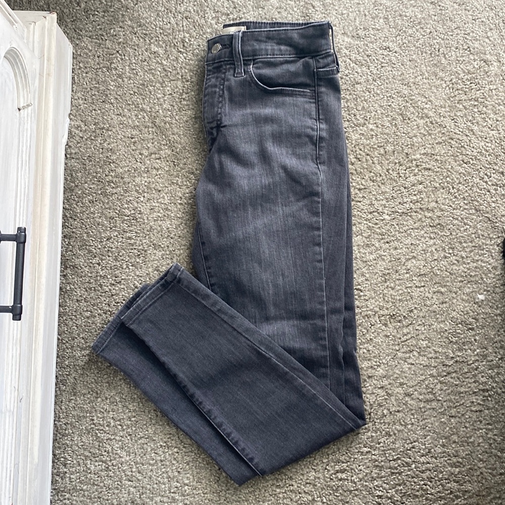 Gray Skinny jeans